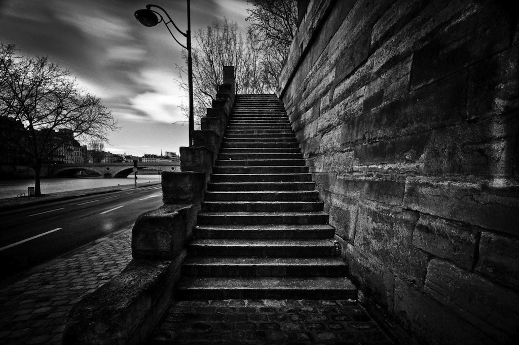 Monochrome photograph with upward perspective